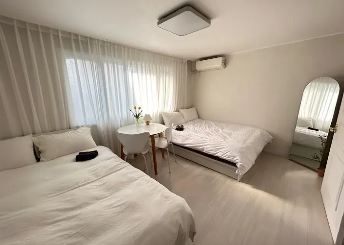 Hongdae 2 Bedrooms Unit