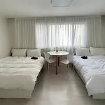 Hongdae 2 Bedrooms Unit